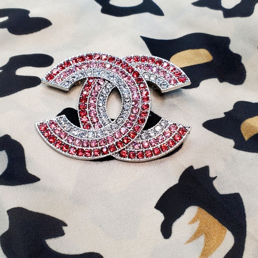 Brooch